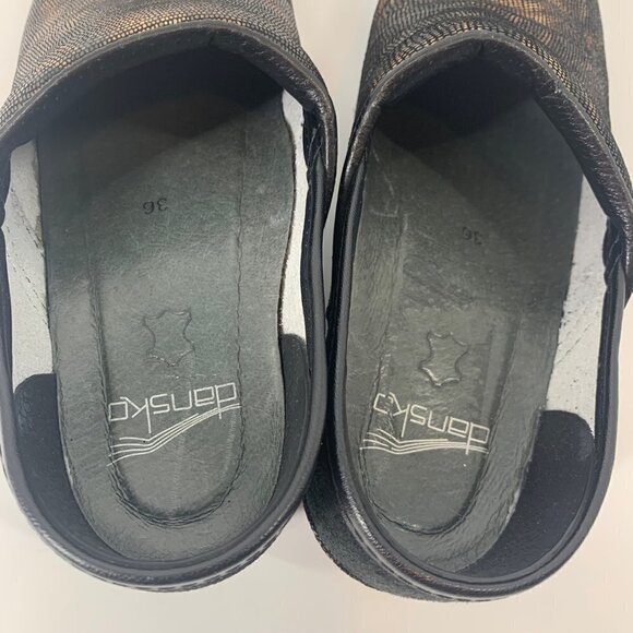 Dansko Clogs Animal Print Size 36 - Picture 12 of 13